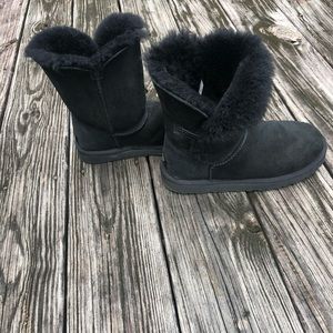 UGG Bailey Suede Button II Boots pre-own